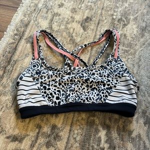 Athleta leopard print sports bra